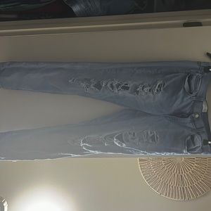 Women’s jeans ripped. Size 17